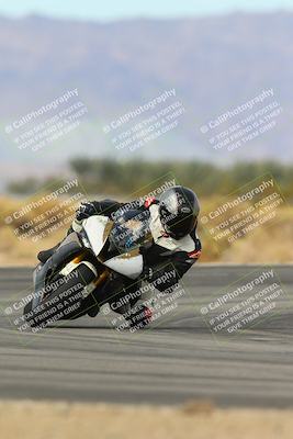 media/Feb-07-2025-CVMA Friday Practice (Fri) [[7034960ba2]]/3-Racer 3-NRS/Session 4 (Turn 16)/